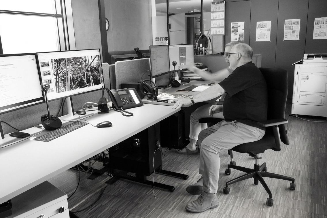 Besprechungsbereich im Büro von m+4 Planung